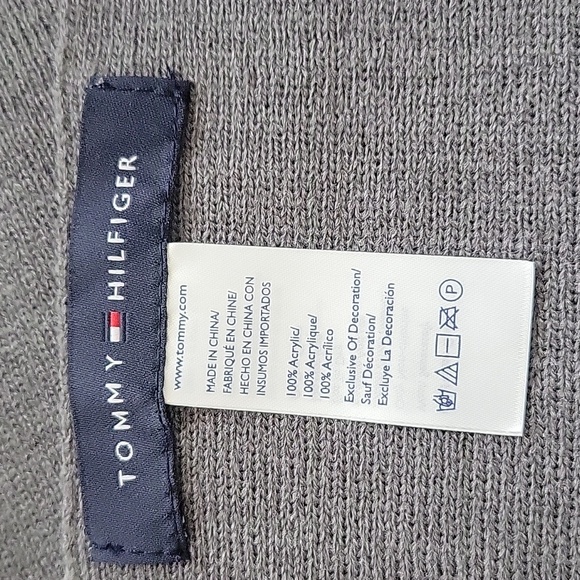 Scarf - Picture 2 of 3